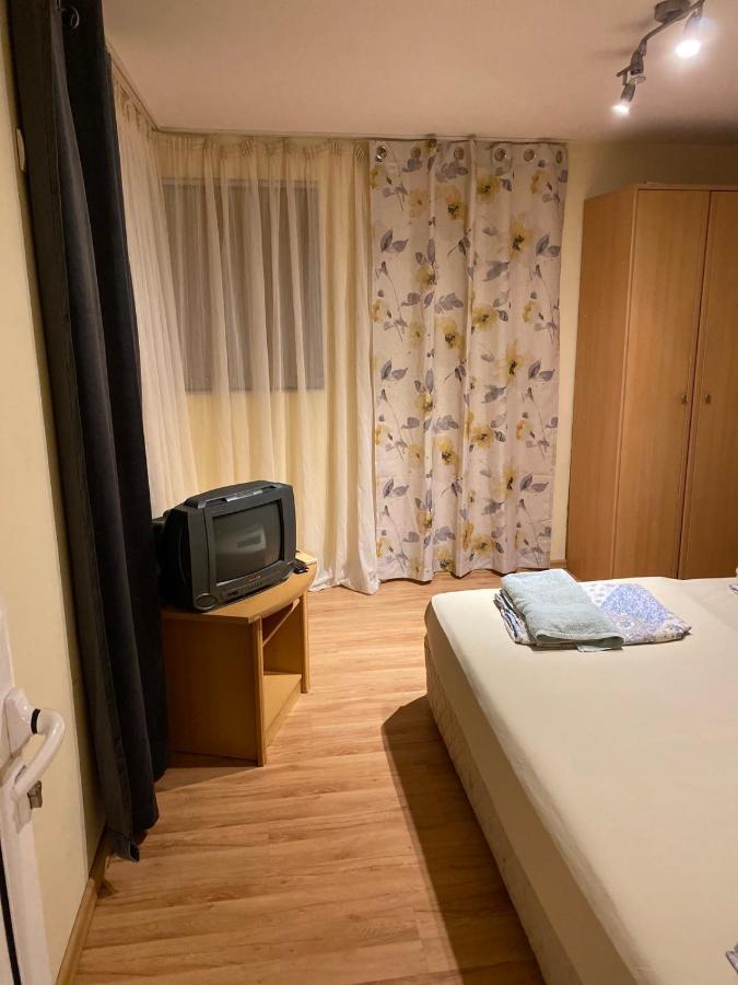 Apartment Bdin Varna Esterno foto